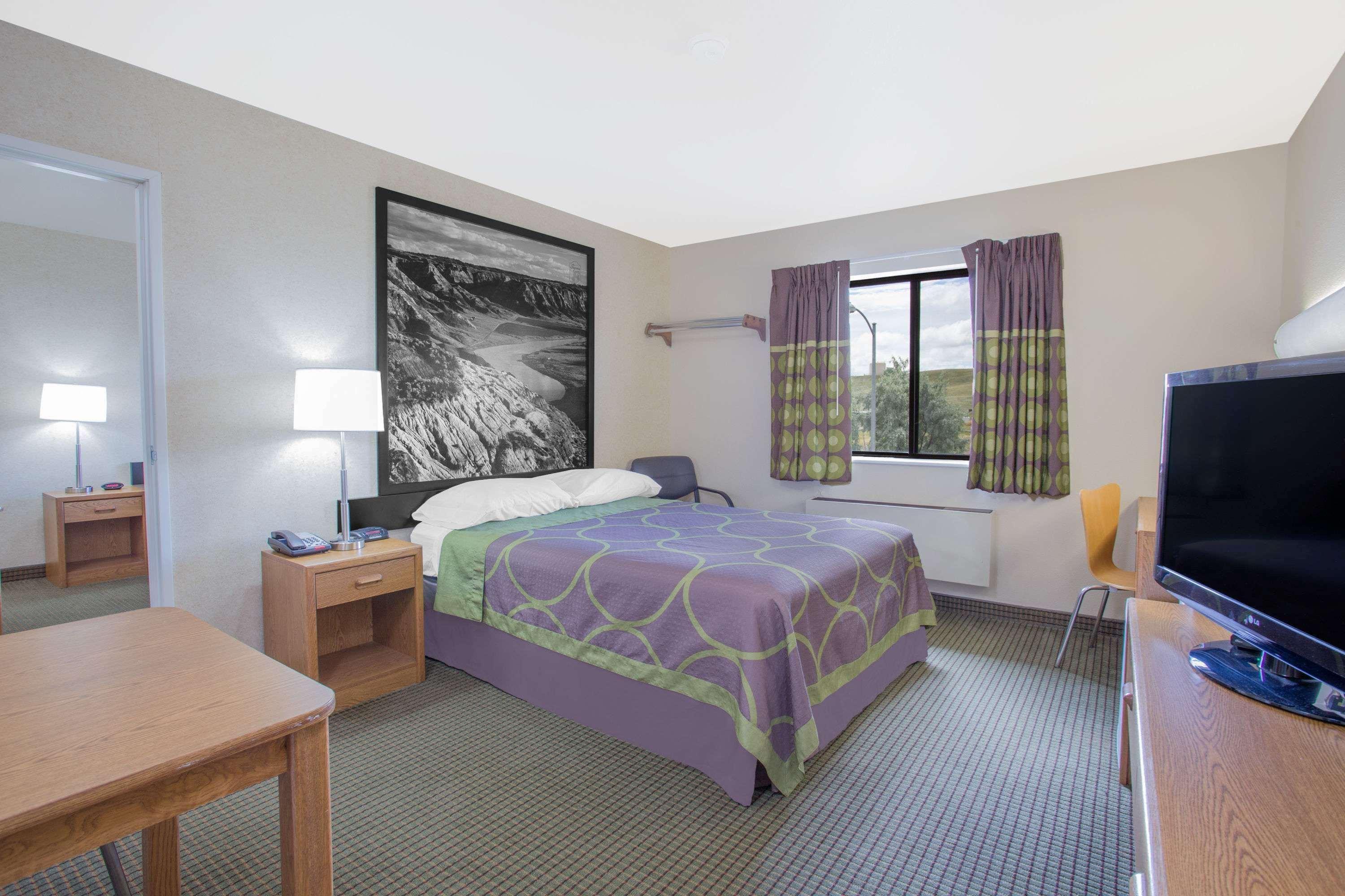 ซูเปอร์ 8 บาย วินด์แฮม ฮาฟเร Hotel แฮเวอร์ ภายนอก รูปภาพ