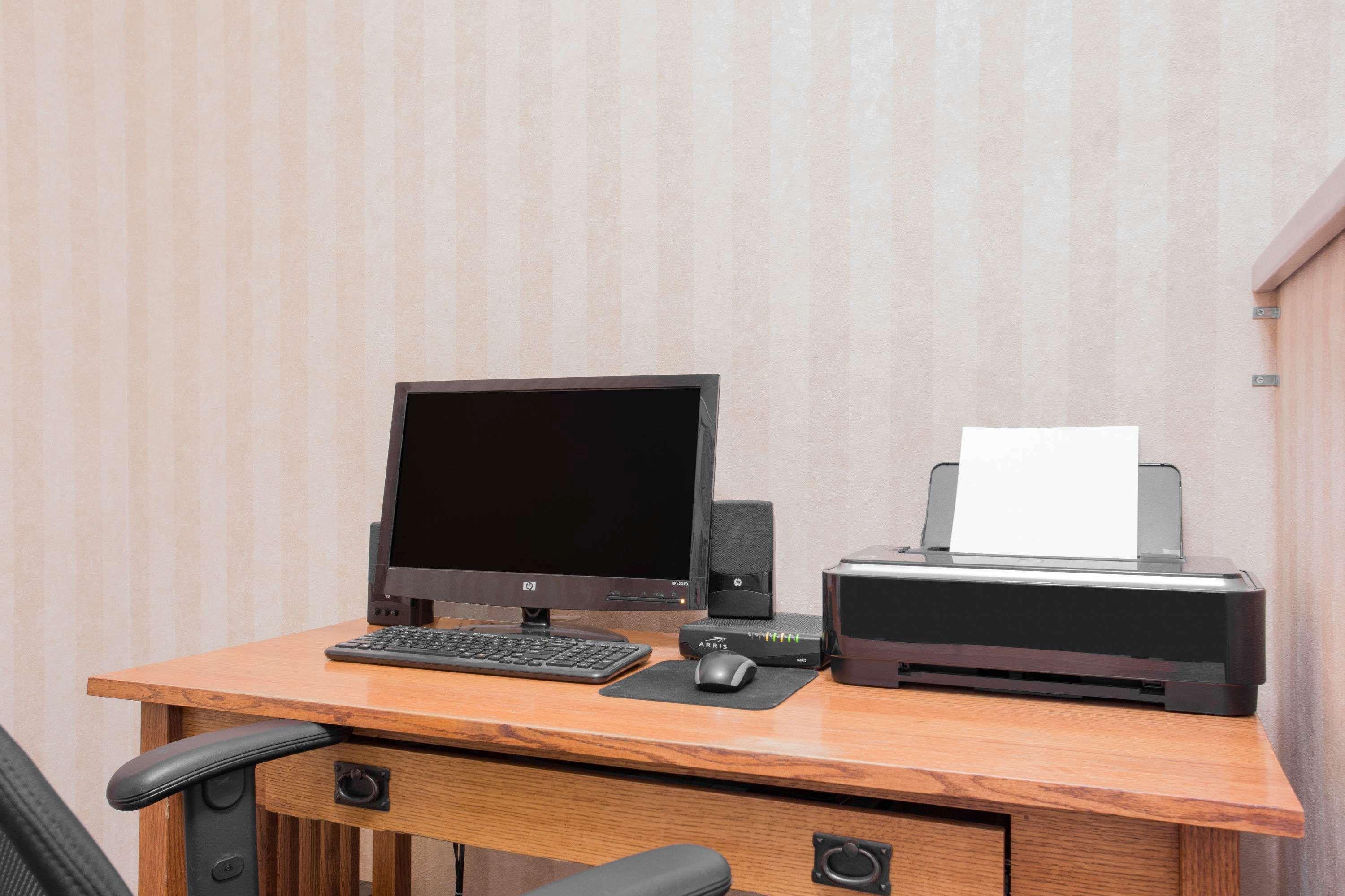 ซูเปอร์ 8 บาย วินด์แฮม ฮาฟเร Hotel แฮเวอร์ ภายนอก รูปภาพ