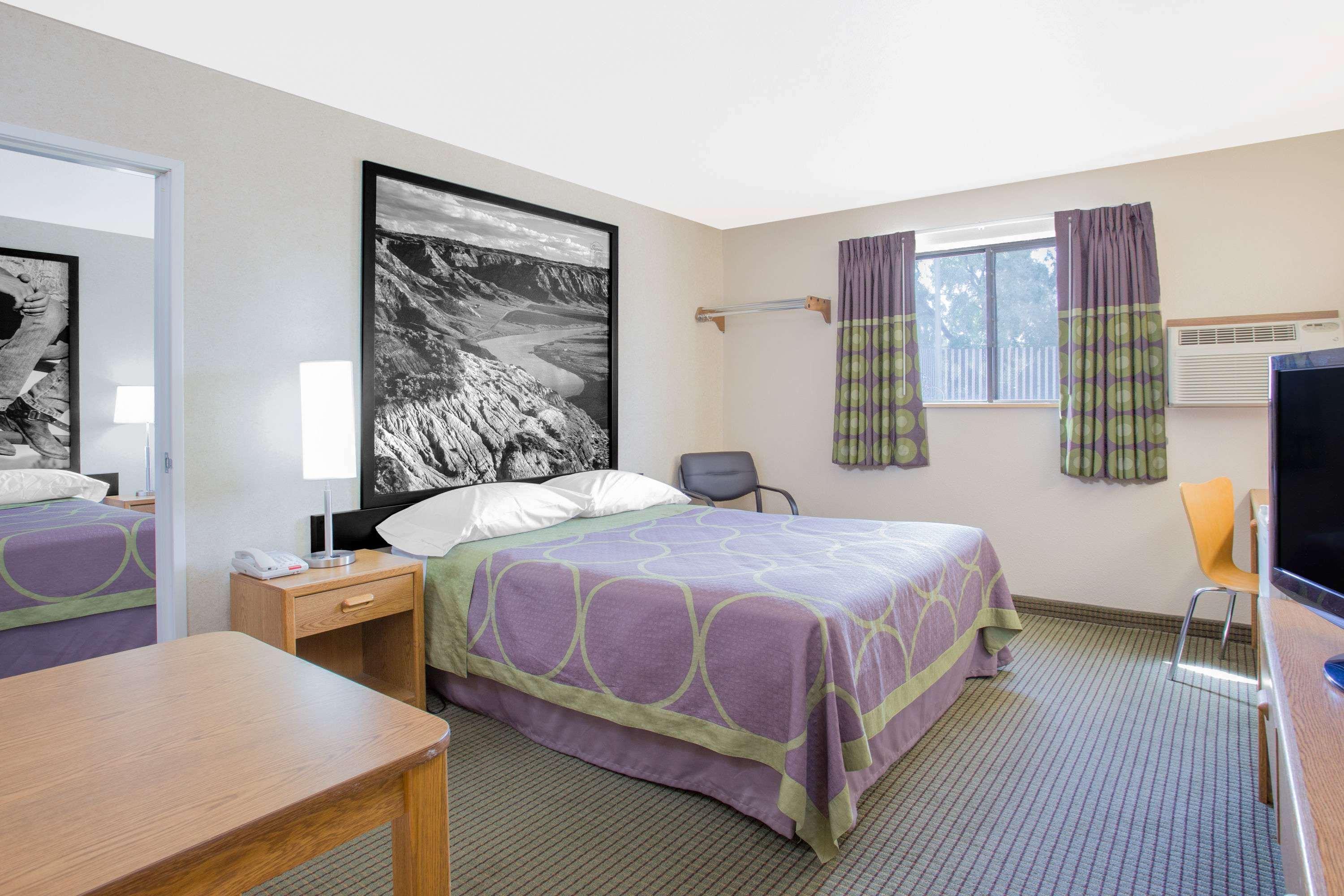 ซูเปอร์ 8 บาย วินด์แฮม ฮาฟเร Hotel แฮเวอร์ ภายนอก รูปภาพ